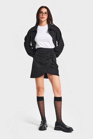 Itsbasic Kadın Siyah Renk W5-1 Mini Boy Pileli Süet Yumuşak Kumaş Etek