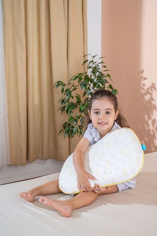 Visco Çocuk Yastığı Uyku Arkadaşı Bulut Yastık 45 30 8cm
