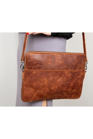 Bloomsleeve Leeds 16" Cognac Brown Hakiki Deri Laptop & Tablet Kılıfı Kahverengi