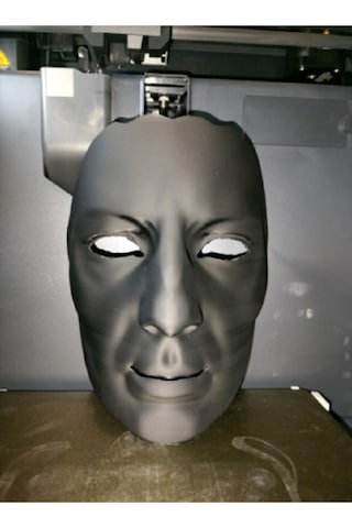 Sade Görünümlü Hızlı Maske