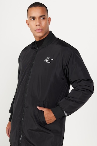 Ac&Co / Altınyıldız Classics Erkek Sıyah Oversize Geniş Kesim Kolej Yaka Mont Siyah
