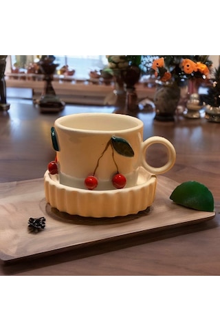 Kiraz Kahve Fincanı