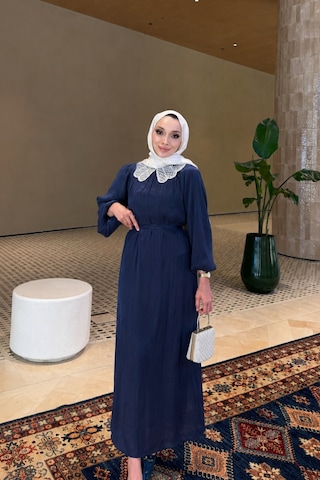 Riella Butik Dantel Yakalı Zarif Tesettür Elbise Lacivert