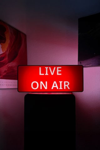 Live On Air Tasarımlı Gece Lambası Dekoratif Aydınlatma Çok Renkli