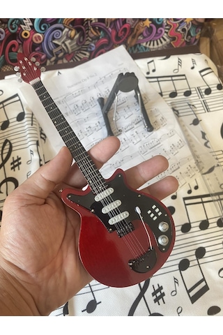 Elektro Gitar El Yapımı Ahşap Minyatür Hediyelik Biblo 25 Cm Quee