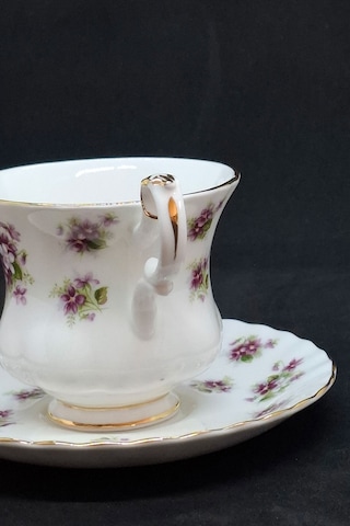 Sweet Violets Bone China Antika Duble Boy Porselen Kahve Fincanı Ve Tabağı 2 Parça 120 Ml Menekşe