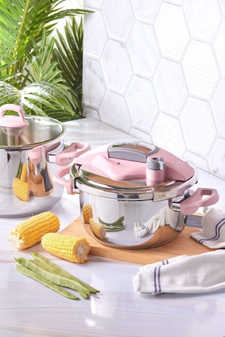 Karaca Perfect Pink İndüksiyon Tabanlı Düdüklü Tencere Seti 4+6 Lt