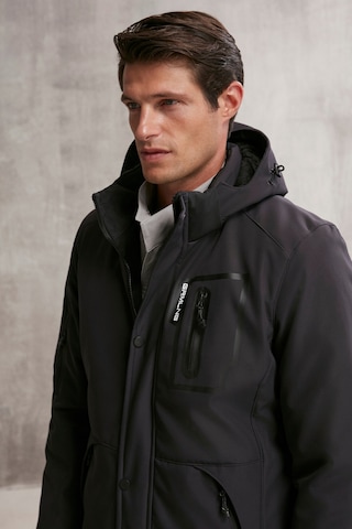 Bernard Erkek Gore-tex Su Itici Kumaş Içi Kürklü Relaxed Kapüşonlu Fermuarlı Lacivert Mont