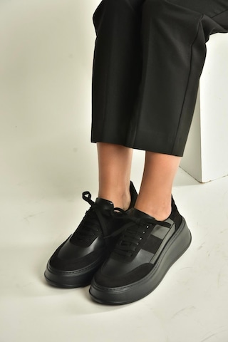 Fox Shoes V274949109 Siyah Kalın Tabanlı Spor Ayakkabı Sneakers Siyah