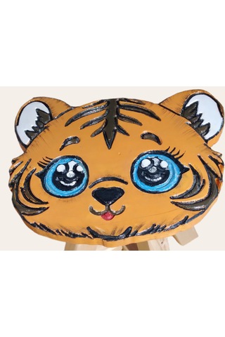 Minik  Aslan El Yapımı Ahşap Çocuk Taburesi