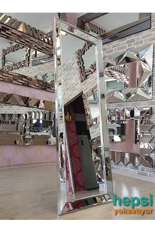 Ayna Çerçeveli Model Gümüş Renk Ayaklı Boy Aynası Gümüş