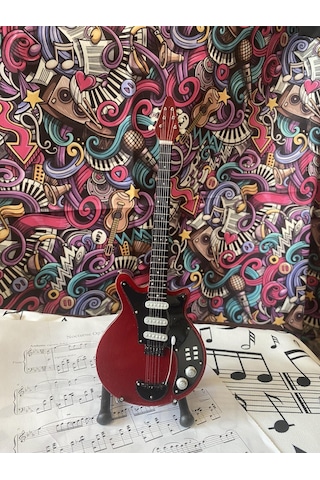 Elektro Gitar El Yapımı Ahşap Minyatür Hediyelik Biblo 25 Cm Quee