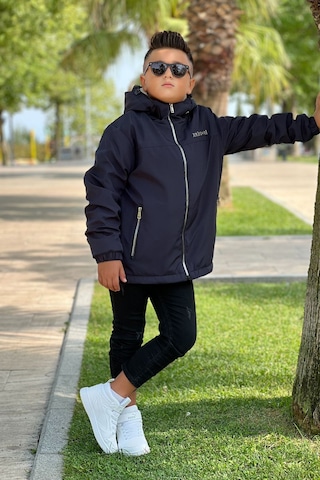 Erkek Çocuk Sabit Kapüşonlu Metal Armalı İçi Kürklü Mont Km3987 Lacivert