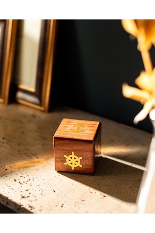 Madame Coco Raison Kutu