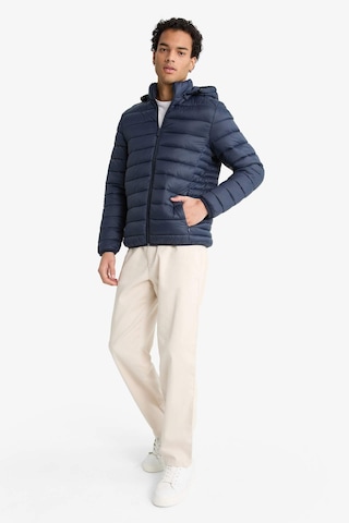 Defacto Su Geçirmez Slim Fit Dar Kesim Kapüşonlu Fermuarlı Şişme Mont N4661az25aunv175 Lacivert