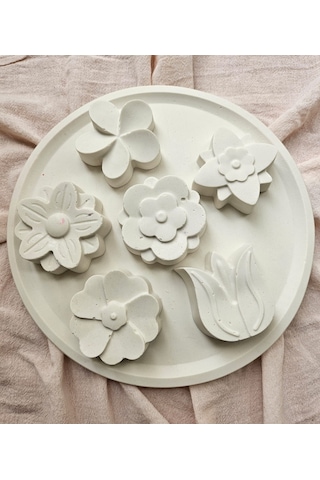 Taşlı Nişan Tepsisi 6 Adet Kokulu Çiçek, Lavanta Kokulu, Yuvarlak 25x25 Cm Dekoratif Tepsi Renkli