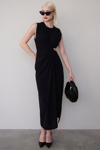 Madmext Siyah Bronşlu Midi Boy Kadın Elbise Mg2418 Siyah