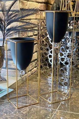 2'Li Metal Ayaklı Saksı Çiçeklik 2'Li Metal Ayaklı Saksı Çiçeklik