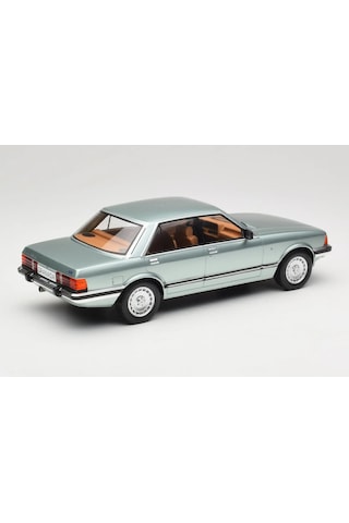1:18 Ölçek Mcg 1982 Ford Granada Mk Iı 2.8 Ghia Diecast Metal Minyatür Model Araba 25cm