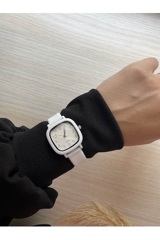 Retro Minimal Vintage Deri Kordon Kadın Kol Saati Silikon Model Bb0082 Gümüş
