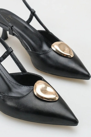 Sermoda Topuklu Kadın Ayakkabı - 5 Cm İnce Topuklu Sivri Burun Arka Açık Stiletto Ayakkabı Siyah