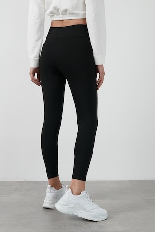 Lela Büyük Beden Seçeneğiyle Yüksek Bel Toparlayıcı Üşütmeyen Kışlık Spor Bayan Tayt 626Tights Siyah