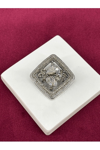 Gümüş Büyük Parlak Taşlı Kare Şekilli Silver Broş Silver Gümüş Büyük Parlak Taşlı Kare Şekilli Silver Broş Silver