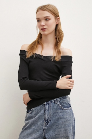 Kayık Yaka Bluz Siyah Siyah