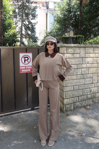 Kechi Woman Gabardin Kumaş Fermuarlı Yaka Garnili Ceket Bej