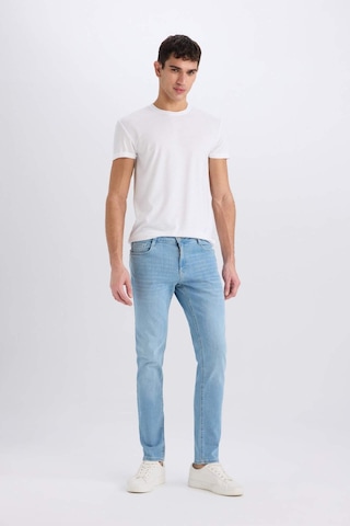 DeFacto Carlo Skinny Fit Ekstra Dar Kalıp Normal Bel Ekstra Dar Paça Jean Pantolon D0025AX25SPNM39