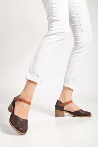 Analin Shoes Kadın Hakiki Deri Burnu Kapalı Delikli Sandalet Kahve