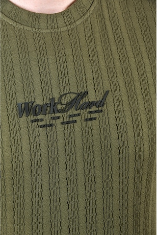 Deepsea Erkek Haki Dar Kesim Pamuklu Tişört Slim Fit Nefes Alan Yumuşak Dokulu Tişört 2504351 Haki