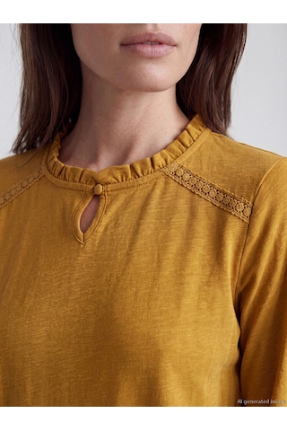 LC Waikiki Lcw Grace Sarı Fırfırlı Bisiklet Yaka Nakışlı Bluz Dark Yellow