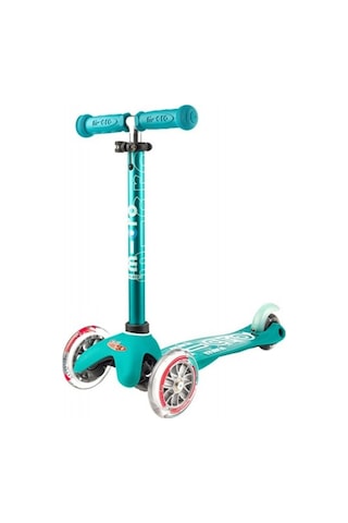 Micro Mini Deluxe MMD001 Scooter