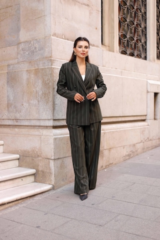 4 Düğmeli Kruvaze Geniş Çizgili Takım Haki Haki