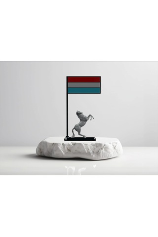 Lüksemburg Bayrağı Masa Dekoru Şaha Kalkmış At Figürlü 3d Baskı