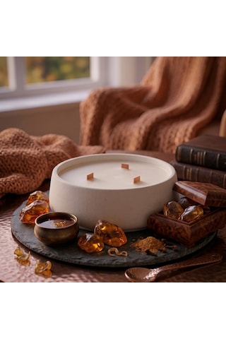 Amber Kokulu Dekoratif Beton Mum Yuvarlak Yatay Form Üç Fitilli Mum 250 Gr Beyaz