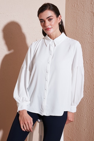 Lela Regular Fit Dikiş Detaylı Düz Yaka Balon Kol Bayan Gömlek 611Go00003 Ekru