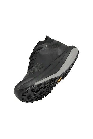 Arc'teryx Sylan Pro Kadın Dağ Koşu Ayakkabısı, Hafif, Nefes Alabilir, Hız Için Tasarlandı, Vibram Ve Infuse Teknolojili Siyah