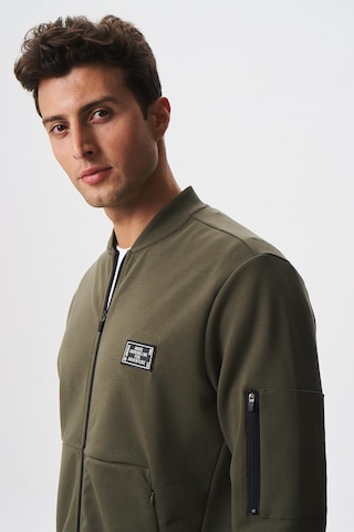 AR-MA Arma Erkek Slim Fit Scuba Su Geçirmeyen Kumaş Basic Kol Cepli Tam Fermuar Kolej Yaka Sweatshirt K28324988301 Haki