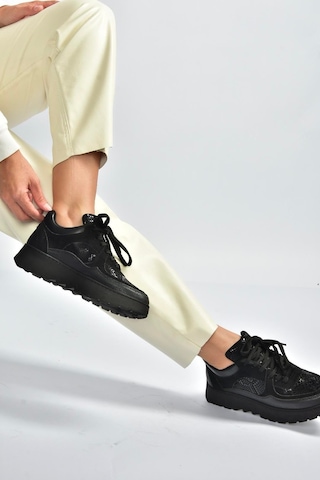 Fox Shoes V820720309 Siyah Kalın Tabanlı Spor Ayakkabı Sneakers Siyah