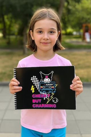 Kuromi Spiralli Resim Defteri 15 Yaprak 17x25cm Süper Kalite Baskı İster 1 Adet İster 2 Adet İster 4 Kuromi Spiralli Resim Defteri 15 Yaprak 17x25cm Süper Kalite Baskı İster 1 Adet İster 2 Adet İster 4