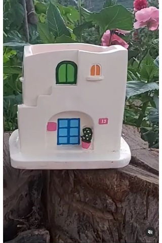 Alaçatı Evi Büyük Boy Saksı