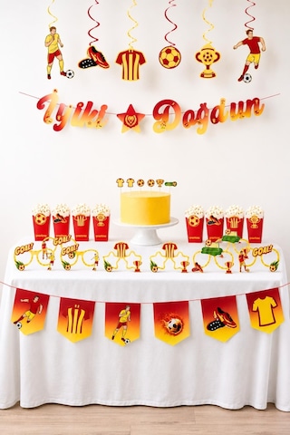 Sarı Kırmızı Futbol Temalı Doğum Günü Parti Seti İyi Ki Doğdun Banner, Tavan Sarkıt, Gözlük, Pasta Süsü Ve Mısır Kutusu