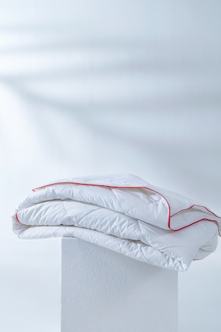 Yataş Bedding Dacron® 95 Çift Kişilik Yorgan Beyaz