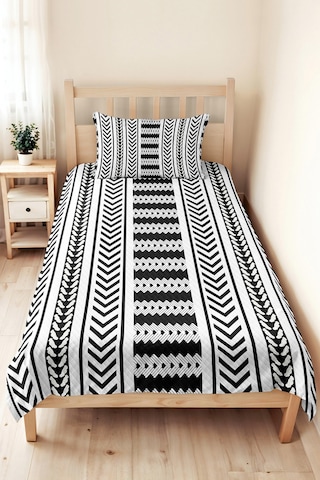 Siyah Geometrik Genç Odası Tek Kişilik Pike Takımı - Modern Çizgili 160x220 Cm Kapitone Yatak Örtüsü Mumlu Bozkır Mırıltısı