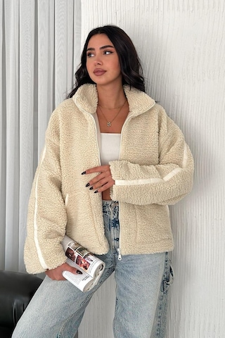 Kadın Fermuarlı Oversize Astarlı Peluş Ceket Yumuşak Dokulu & Konforlu Stil Bej