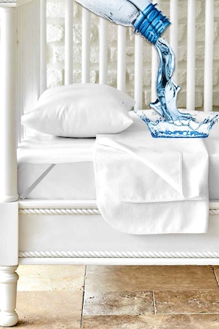 Altın Karma Bebe Sıvı Geçirmez Micro Alez 60x120 Cm Beyaz