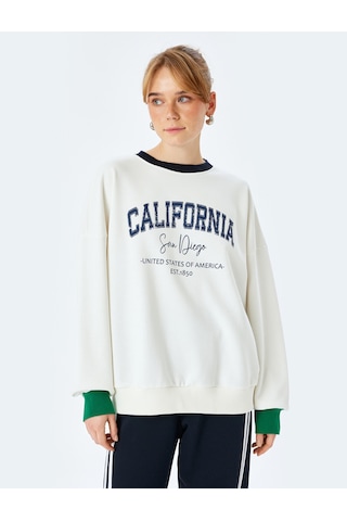 Koton Bisiklet Yaka Uzun Kollu Baskılı Oversize Sweatshirt Beyaz 5sak10219ek Beyaz