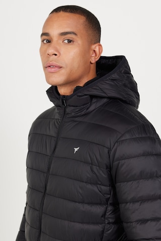 Erkek Sıyah Standart Fit Normal Kesim Kapüşonlu Mont Siyah